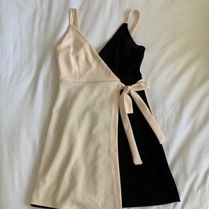 Dillards dress size 4